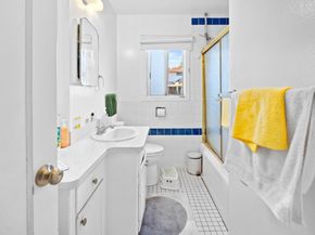 2066 Sterling Avenue, Menlo Park CA 94025