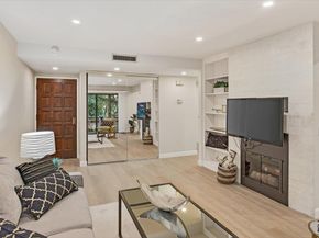 20812 4th Street 6, Saratoga CA 95070