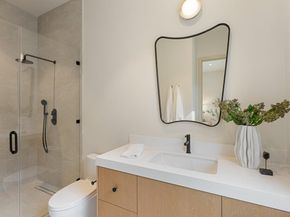 1215 La Cumbre, Hillsborough CA 94010