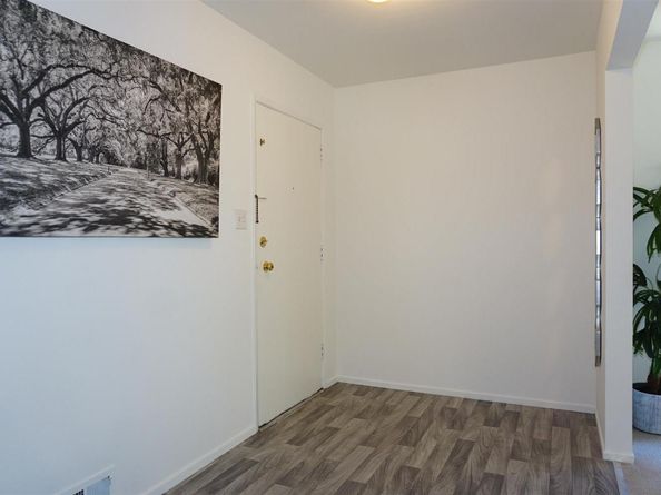 1401 Woodberry Avenue, San Mateo CA 94403