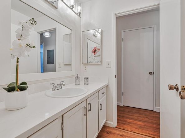 4020 Williams Road 8, San Jose CA 95117