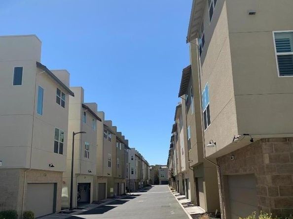 5808 Nugget Way, Dublin CA 94568