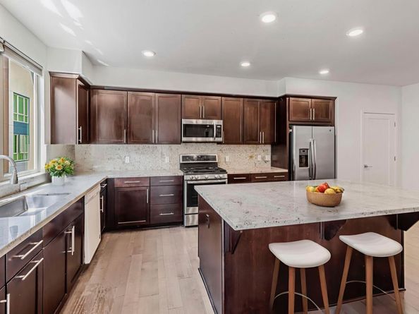 380 Riesling Avenue 21, Milpitas CA 95035