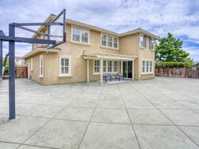 5582 Castello Court, Dublin CA 94568