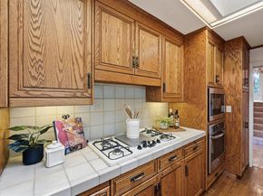 25564 Fernhill Drive, Los Altos Hills CA 94024