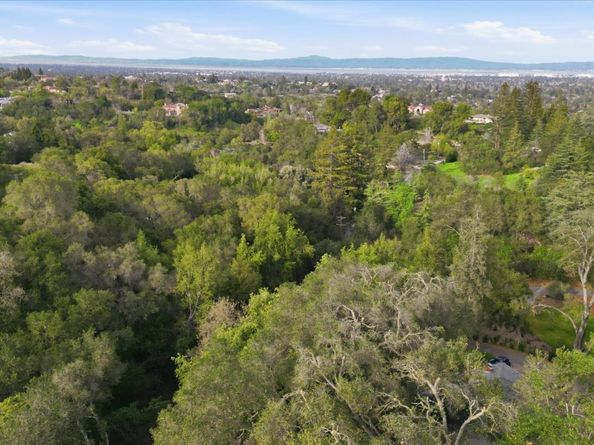 25564 Fernhill Drive, Los Altos Hills CA 94024