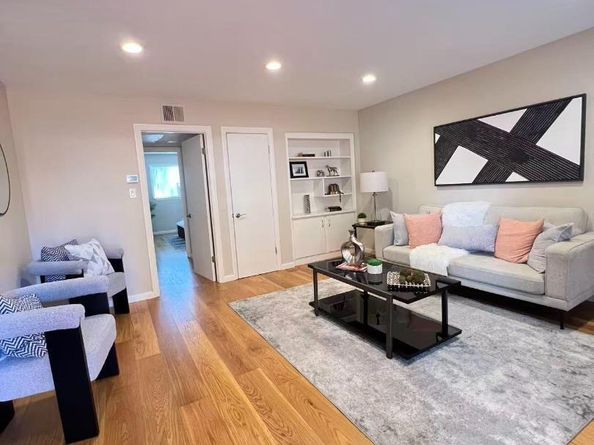 3001 Los Prados Street 104, San Mateo CA 94403