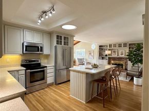 541 Woodstock Way, Santa Clara CA 95054