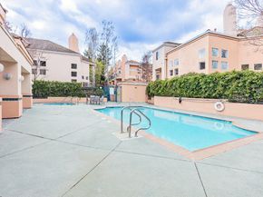 992 Alpine Terrace 5, Sunnyvale CA 94086