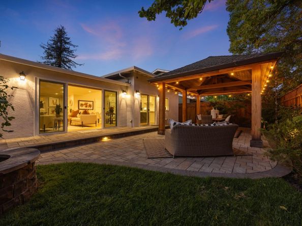 1052 Lovoi Way, San Jose CA 95125