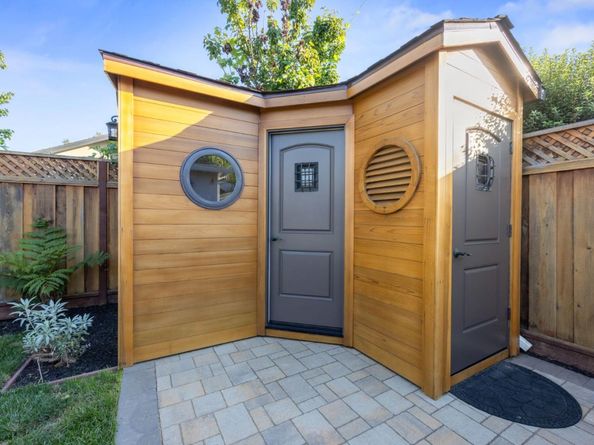 1052 Lovoi Way, San Jose CA 95125