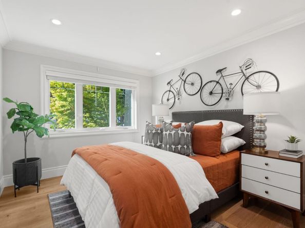 1052 Lovoi Way, San Jose CA 95125