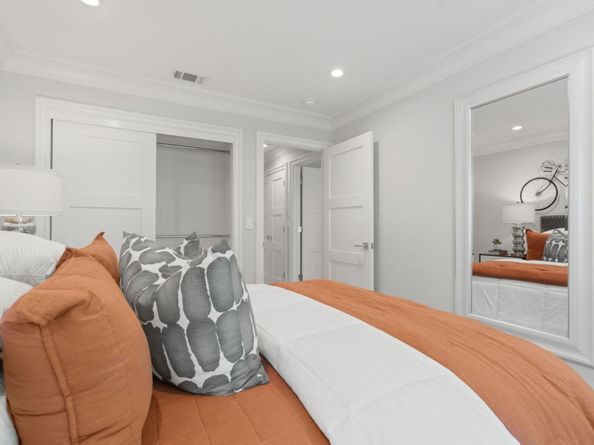 1052 Lovoi Way, San Jose CA 95125