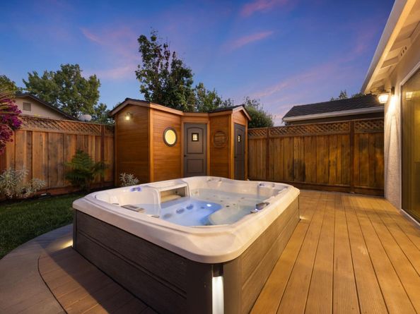 1052 Lovoi Way, San Jose CA 95125
