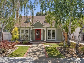 406 Menker Avenue