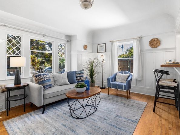 1124 Laurel Street, Santa Cruz CA 95060