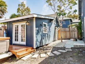 1124 Laurel Street, Santa Cruz CA 95060