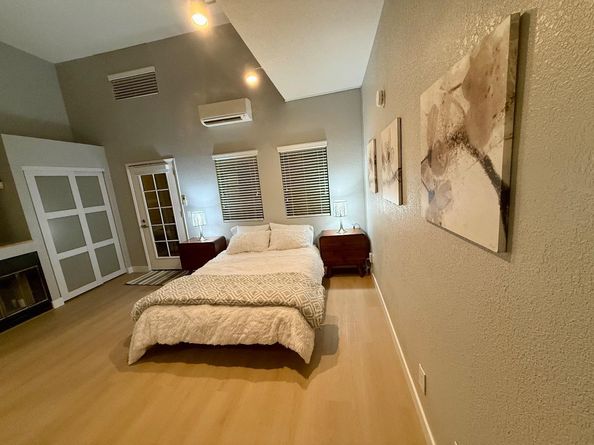 421 Sierra Vista Avenue 7, Mountain View CA 94043