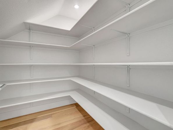 2871 Josephine Lane, Palo Alto CA 94303