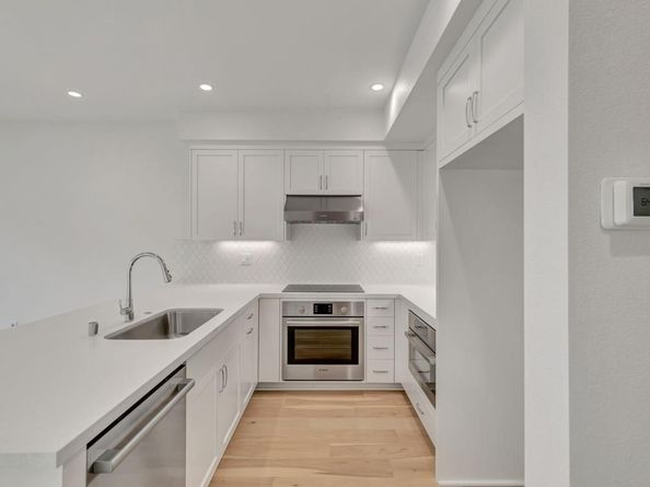 2871 Josephine Lane, Palo Alto CA 94303