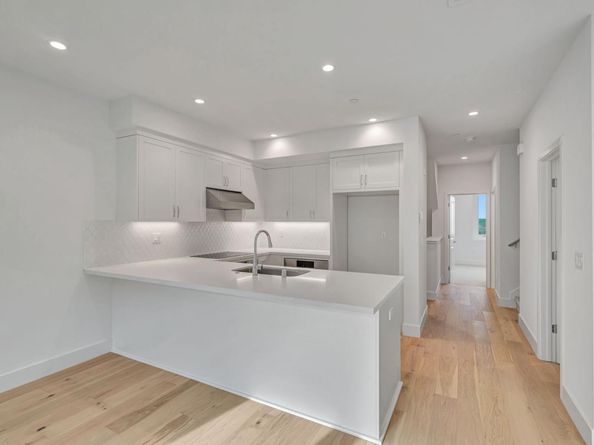 2871 Josephine Lane, Palo Alto CA 94303