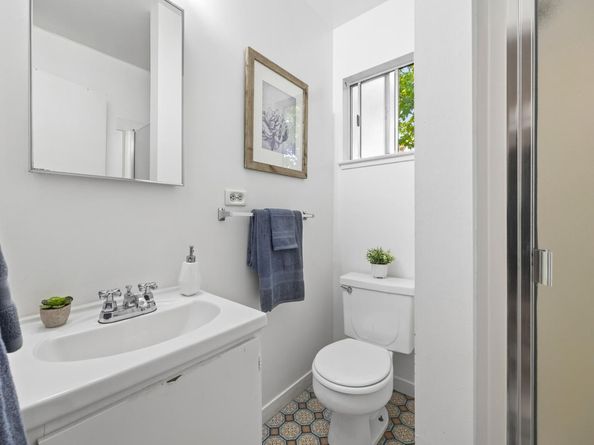 724 10th Avenue, San Mateo CA 94402
