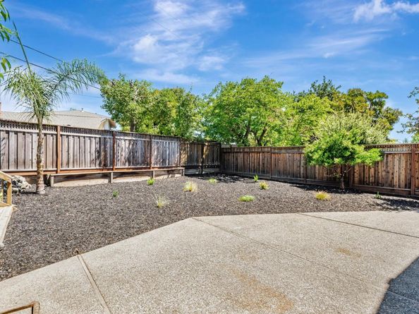 697 Glennan Drive, Redwood City CA 94061