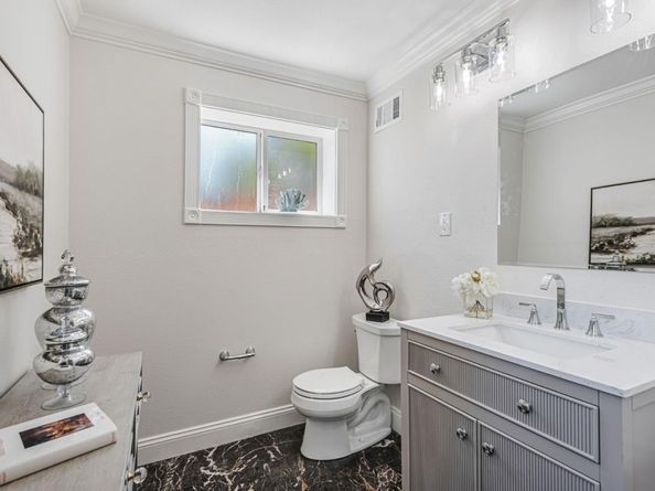 697 Glennan Drive, Redwood City CA 94061