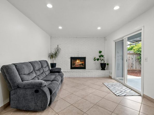 70 College Road, Watsonville CA 95076