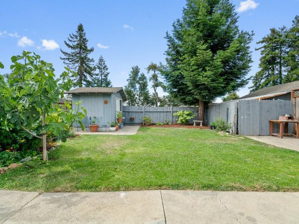 70 College Road, Watsonville CA 95076