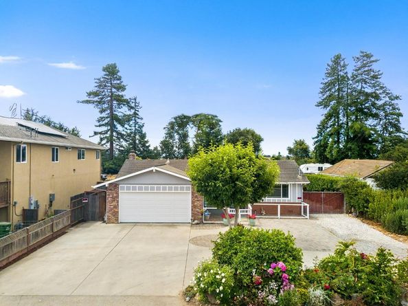 70 College Road, Watsonville CA 95076