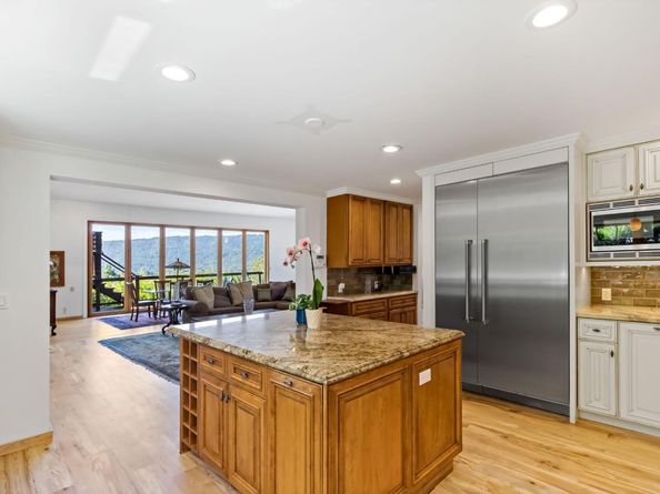 711 W California Way, Redwood City CA 94062