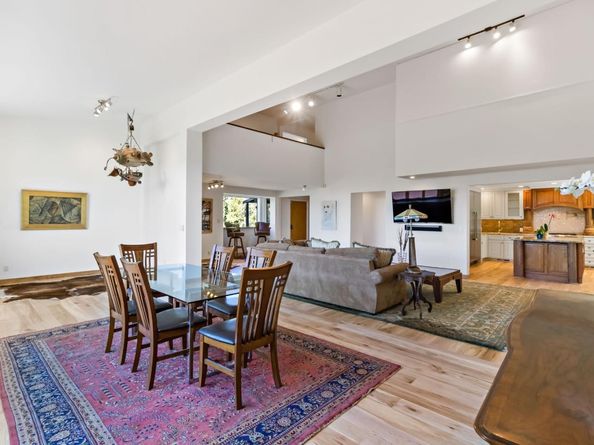 711 W California Way, Redwood City CA 94062