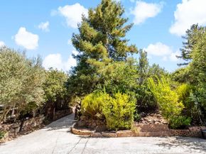 711 W California Way, Redwood City CA 94062