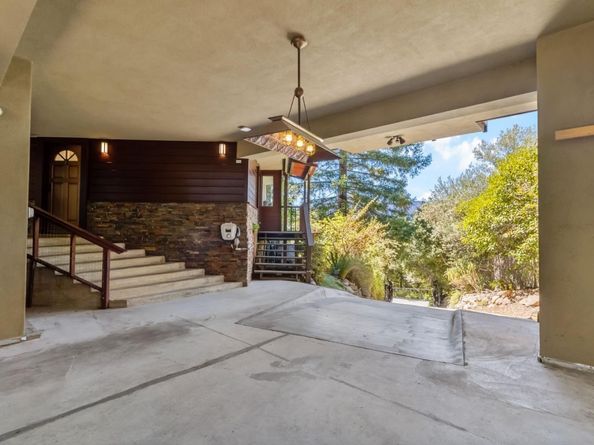 711 W California Way, Redwood City CA 94062