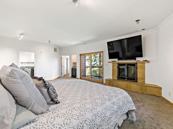 711 W California Way, Redwood City CA 94062