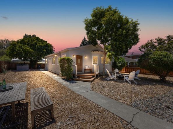 3820 Fair Oaks Avenue, Menlo Park CA 94025