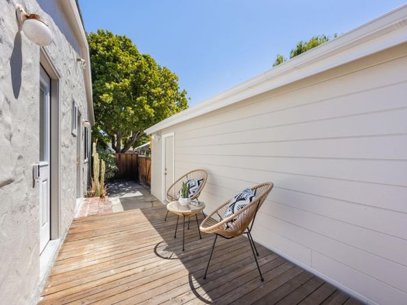 3820 Fair Oaks Avenue, Menlo Park CA 94025
