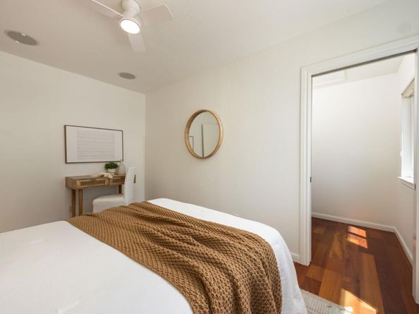 3820 Fair Oaks Avenue, Menlo Park CA 94025