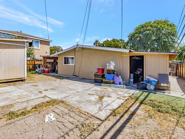 1693 Christopher Street, San Jose CA 95122