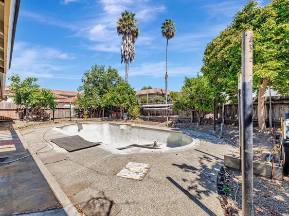 1545 Pomeroy Avenue, Santa Clara CA 95051