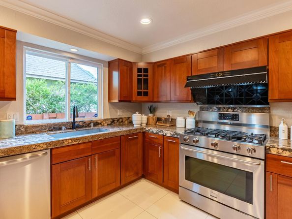 370 Sailfish Isle, Foster City CA 94404