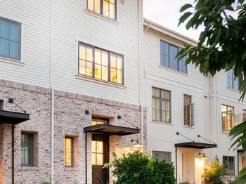 404 Robin Ridge Way