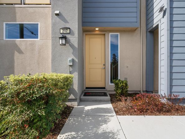 2913 Noyce Place 217, Santa Clara CA 95051