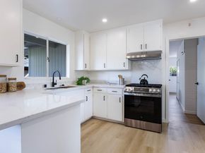 12540 Robleda Road, Los Altos Hills CA 94022