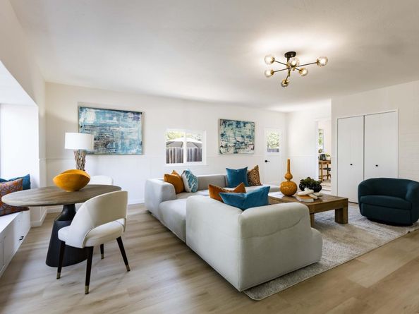 12540 Robleda Road, Los Altos Hills CA 94022