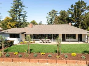 12540 Robleda Road, Los Altos Hills CA 94022