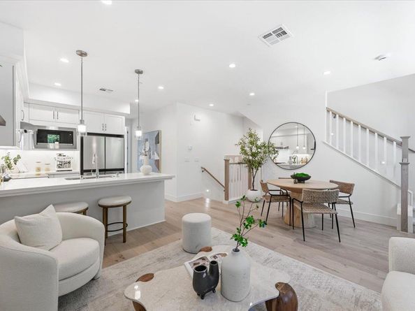 1309 W Middlefield Road, Mountain View CA 94043