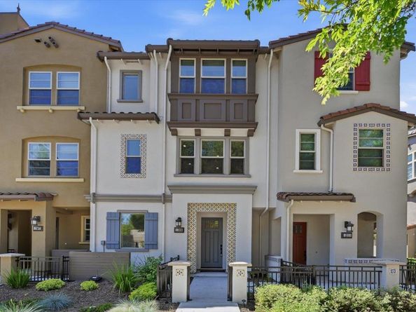 1309 W Middlefield Road, Mountain View CA 94043