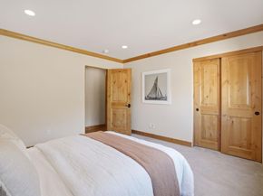 17660 Vineland Avenue, Monte Sereno CA 95030